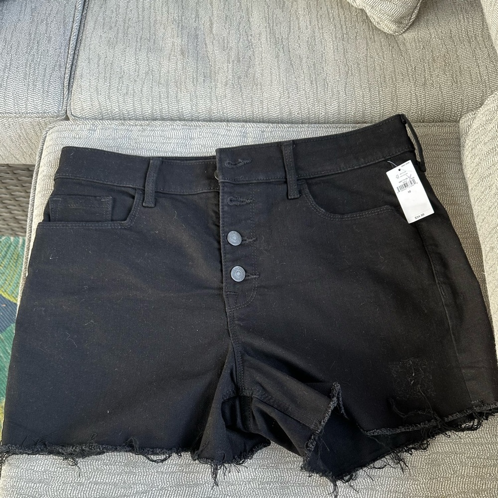 Black old navy shorts